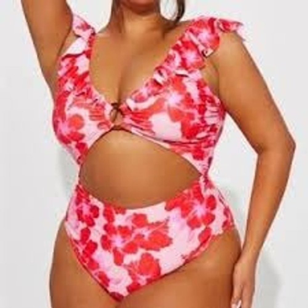 Fashion Nova Plus Size Tropical Floral Print Cut Out One Piece Swimsuit, 1X